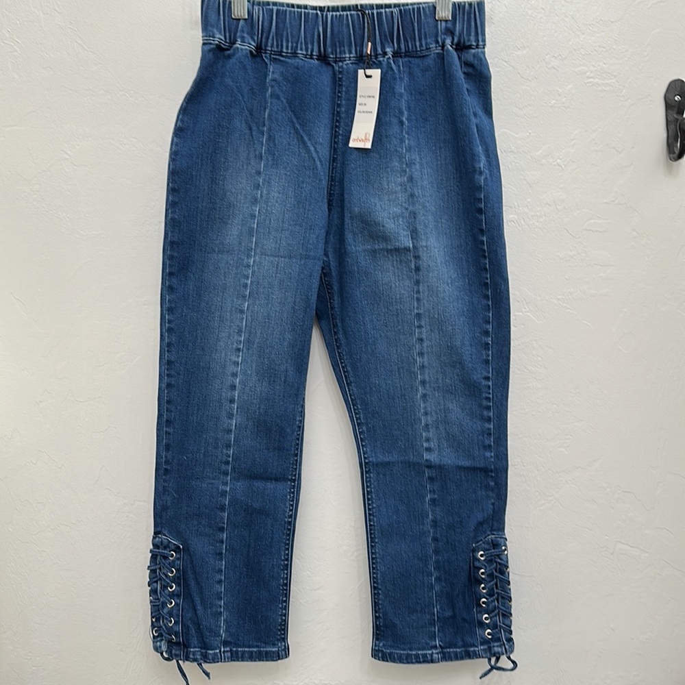 Twelve by Ontwelfth Laced Leg Pull On  Cropped Jeans